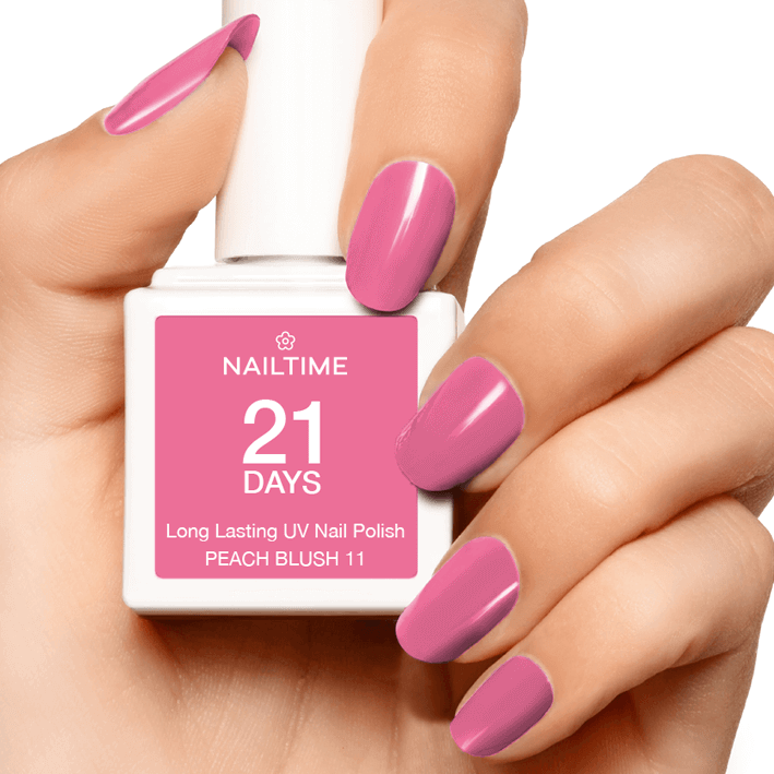 21 DAYS UV Nagellack in Peach Blush No.11 mit perfekt lackierten Nägeln für bis zu 3 Wochen Haltbarkeit.