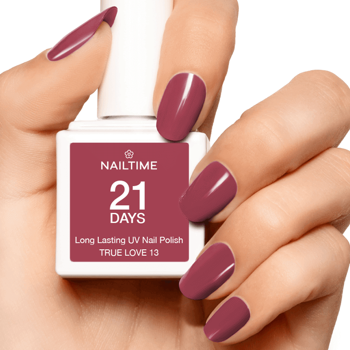 21 DAYS UV Nagellack TRUE LOVE 13 in einer Hand, elegante Qualität mit bis zu 3 Wochen Haltbarkeit.