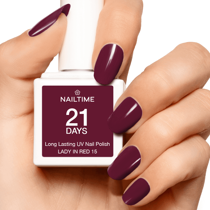 21 DAYS UV Nagellack Nr. 15 'Lady in Red' in kräftigem Rubinrot für bis zu 3 Wochen Haltbarkeit.