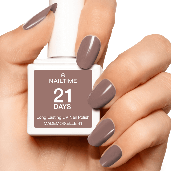 21 DAYS UV Nagellack No.41 Mademoiselle in Nude-Beige-Rose für perfekte Nägel mit bis zu 3 Wochen Haltbarkeit.