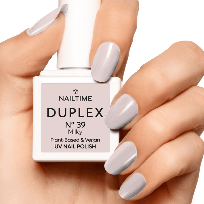 DUPLEX NAIL POLISH No.39 - Happiness, vegan UV nail polish in light nude-rose, dries quickly and lasts long.