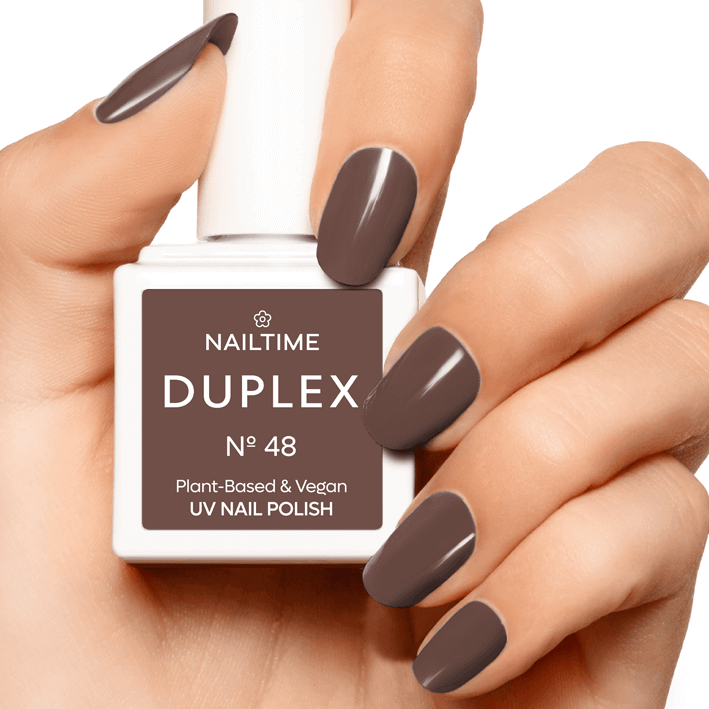 DUPLEX N°48 Chocolate Cake UV nail polish in soft chocolate brown with mauve undertone, plant-based and vegan.