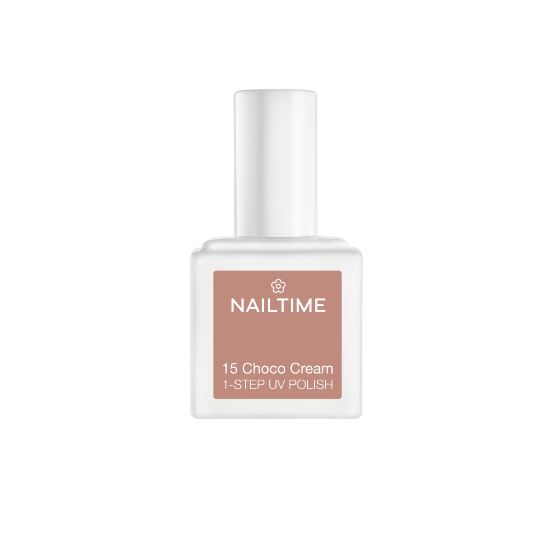 1-STEP UV POLISH in der Farbe 15 Choco Cream – vereint Base, Farbe und Topcoat für perfekte Nägel in nur einem Schritt.