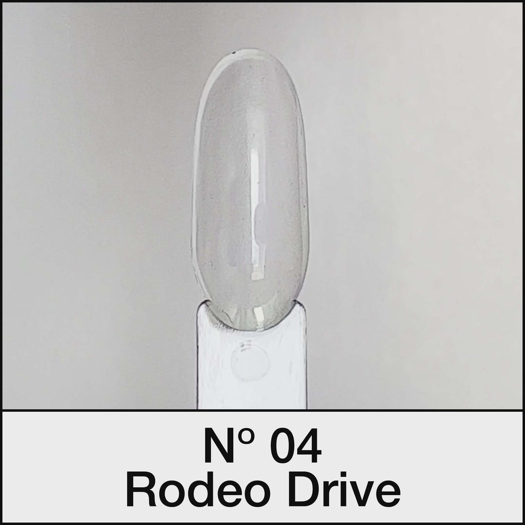 21 DAYS UV Nagellack No.04 Rodeo Drive in sanftem Rosa-Grau, ideal für bis zu 3 Wochen Haltbarkeit, vegan und tierversuchsfrei.