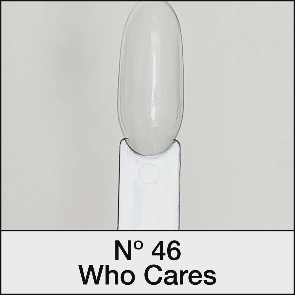 21 DAYS UV Nagellack No.46 Who Cares in klarem, frischem Grün für bis zu 3 Wochen Haltbarkeit, vegan und tierversuchsfrei.
