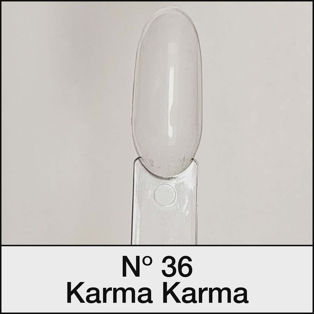 21 DAYS UV Nagellack No. 36 Karma Karma in warmem Braun-Beige für perfekte Nägel mit 3 Wochen Haltbarkeit.
