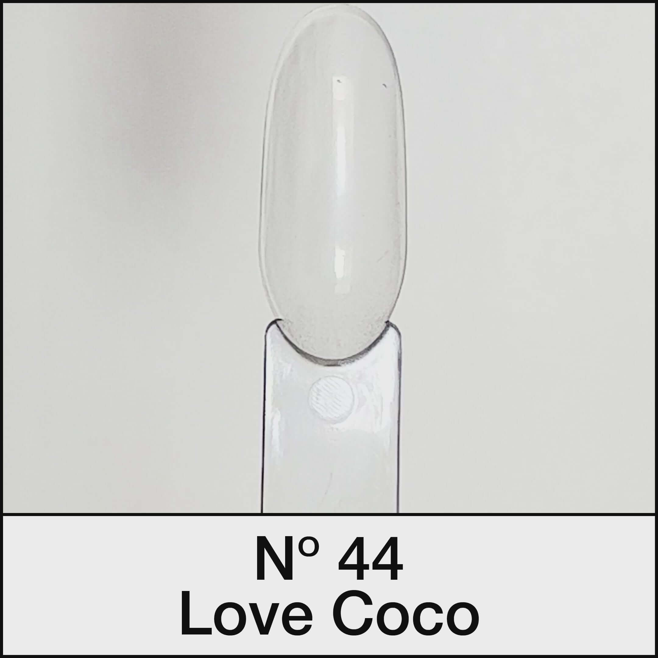 21 DAYS UV Nagellack No.44 Love Coco, glänzendes Schwarz für perfekte Nägel mit bis zu 3 Wochen Haltbarkeit.