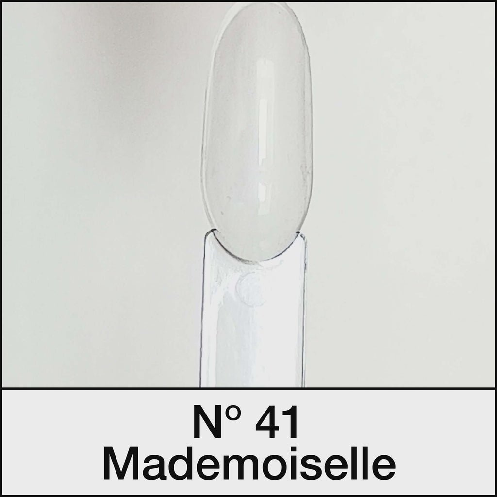 21 DAYS UV Nagellack No.41 Mademoiselle in Nude-Beige-Rose für perfekten Glanz und 3 Wochen Haltbarkeit.